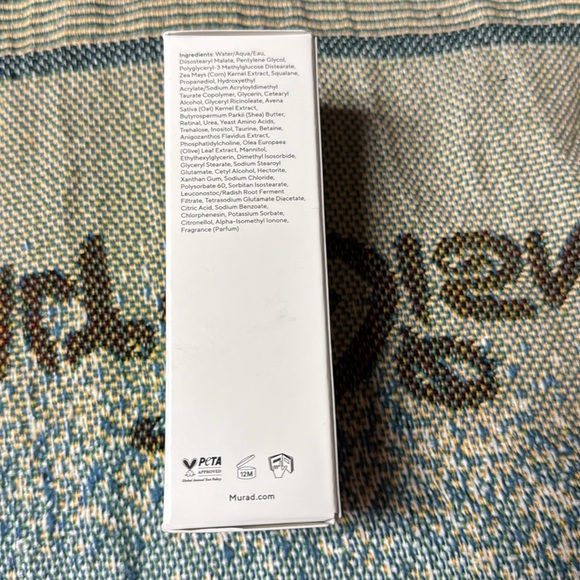 Murad resurgence retinal resculpt overnight treatment - Picture 3 of 9